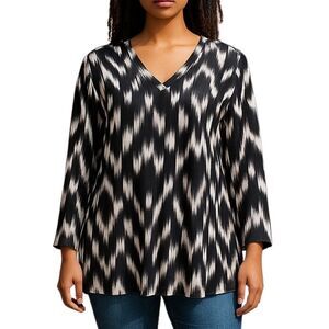 a.n.a. Shear Popover 3/4 Sleeves V Neck Top Size XL